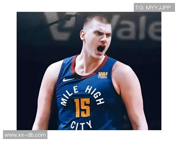 约基奇对抗训练后与裁判深入交流20分钟探讨比赛规则与判罚细节